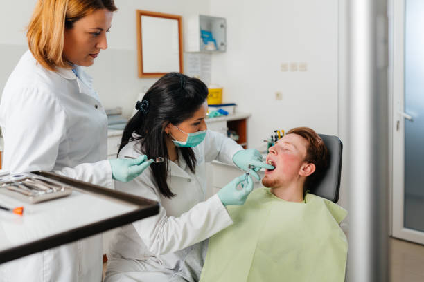 Best Emergency Denture Repair in El Cenizo, TX
